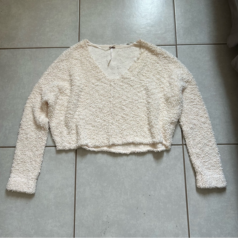 Free People Popcorn Pullover sweater in a cream color - Picture 2 of 9
